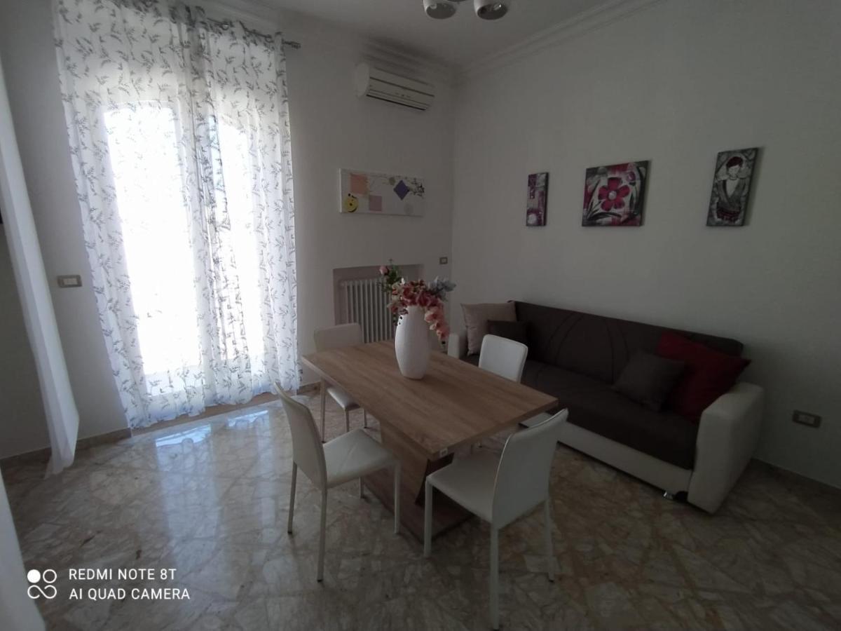 Via Marzano 67 Hotel Porto Cesareo Buitenkant foto